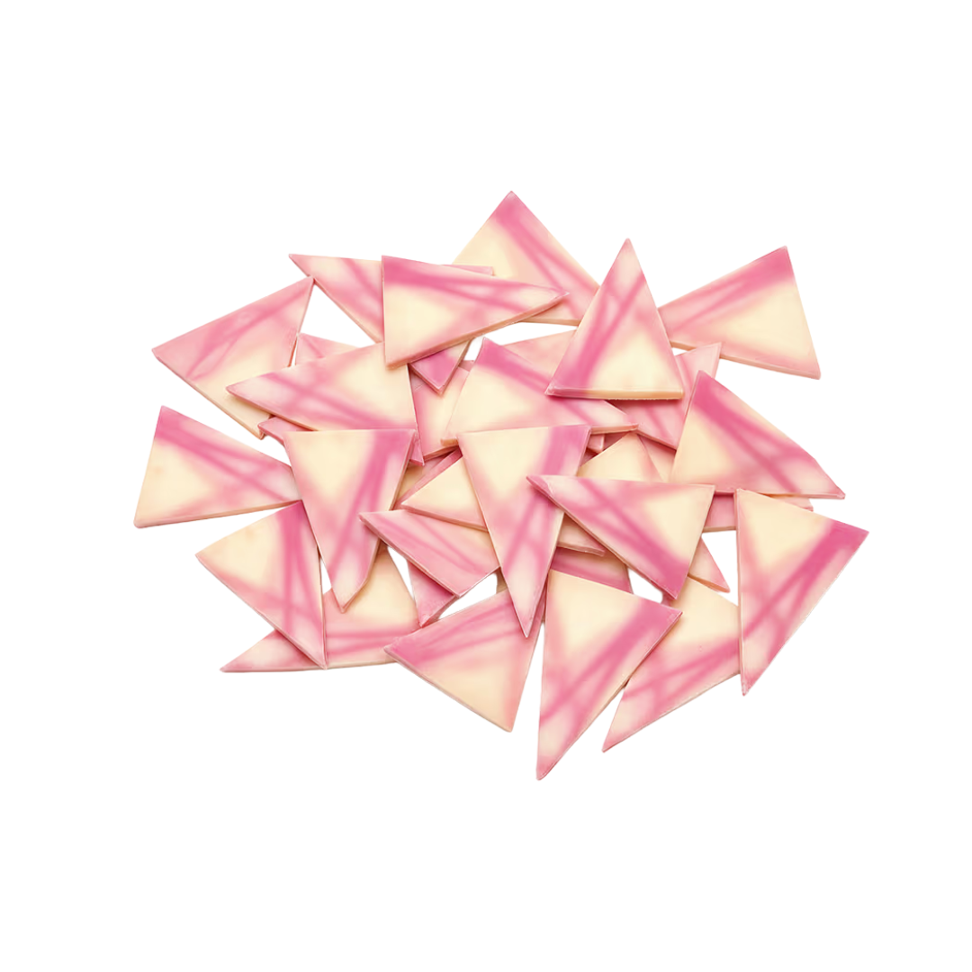 Pink patterned triangle candies from Papagino Foods Inc., 1 kg package with 435 pieces, colorful and decorative snack treats.