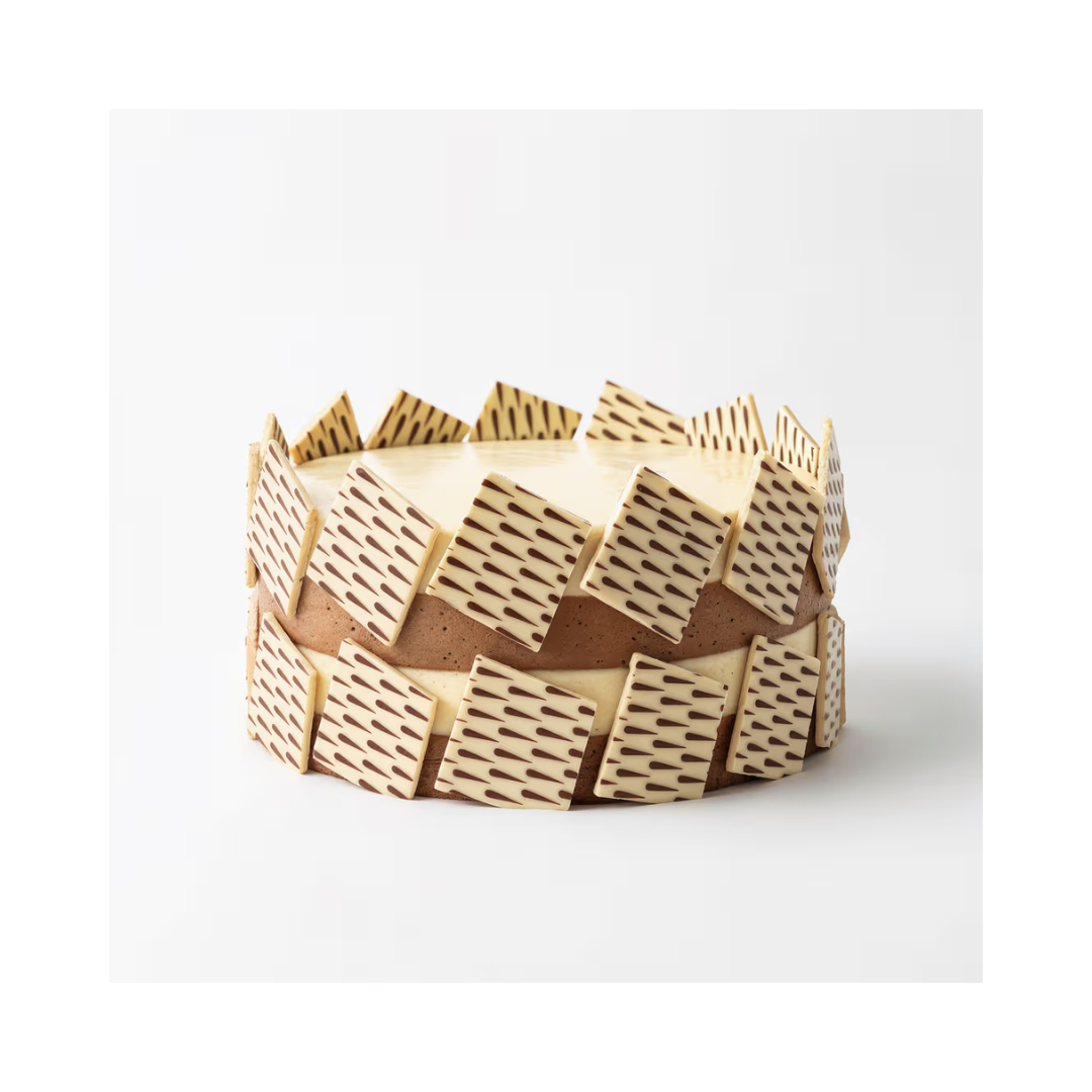 Barlo Tear Square candies by Papagino Foods Inc., 1.2 kg box containing 350 pieces of square-shaped treats.