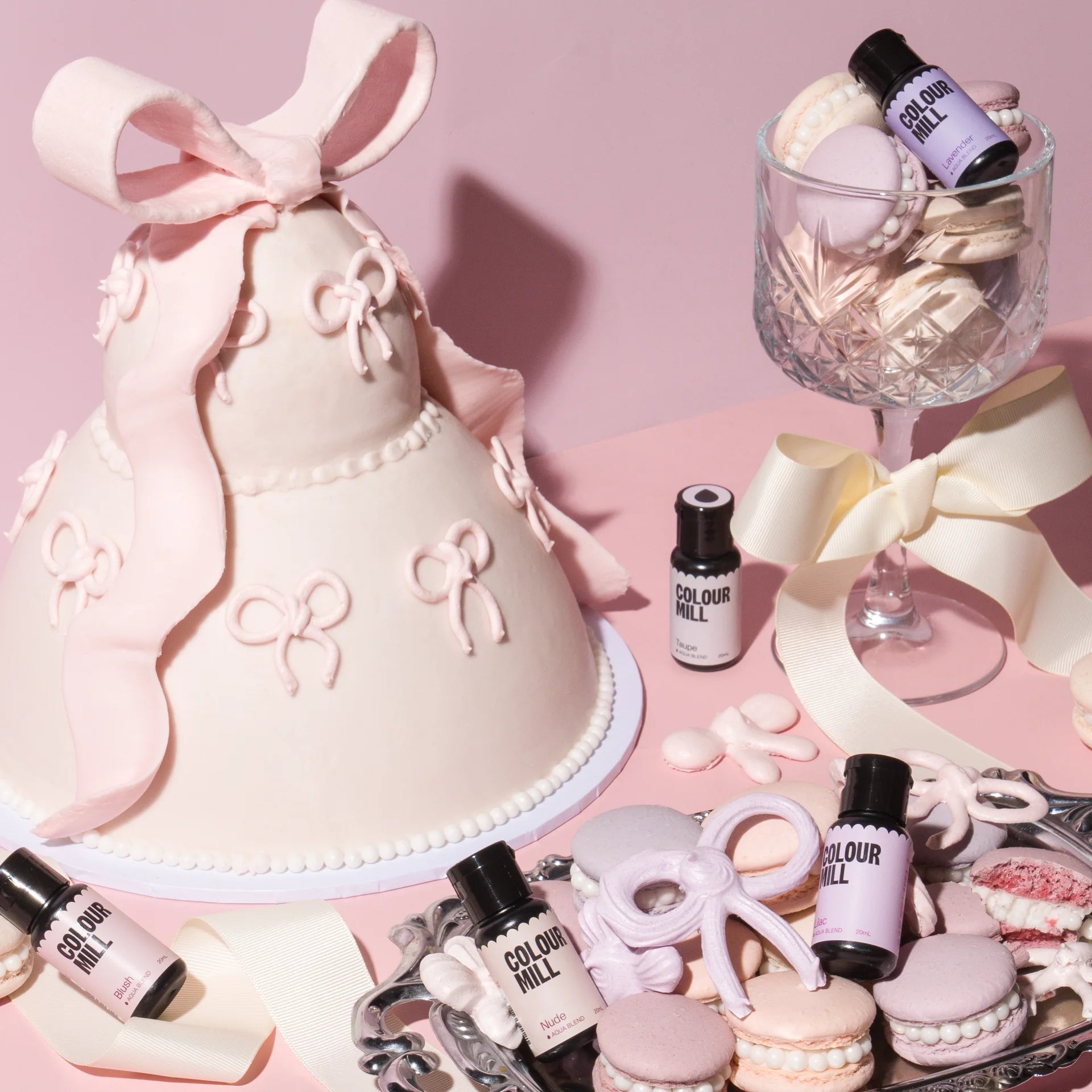 Papagino Foods Aqua Blend Colouring 20ml Bridal Pack in vibrant shades, perfect for cake decorating and confectionery artistry.