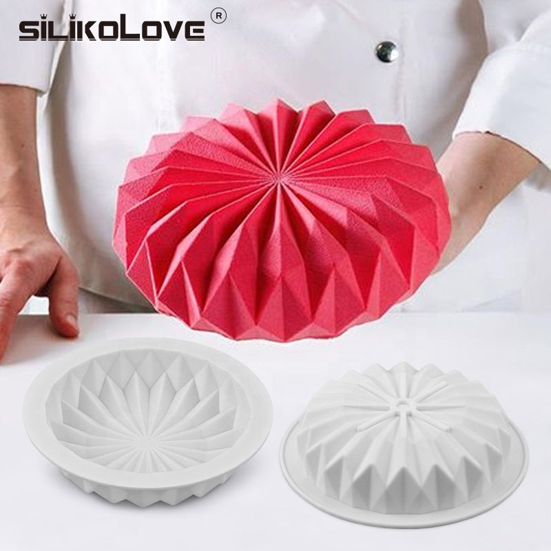 Edgy Cake  3D Silicone Chocolate, Cookie & Dessert Mold - Papagino Foods Inc.