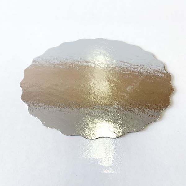 Enjay 10" Round Scalloped Silver Cake Cards 0.70" (150 Pieces) - Papagino Foods Inc.