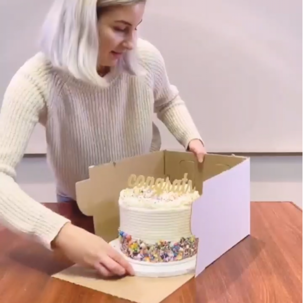 Enjay Adjustable Height Cake Box - FlexBox 16" x 16" - Papagino Foods Inc.